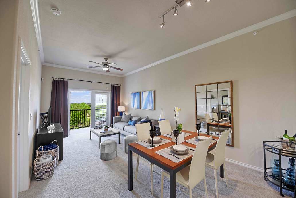Avanti Living Room Photo