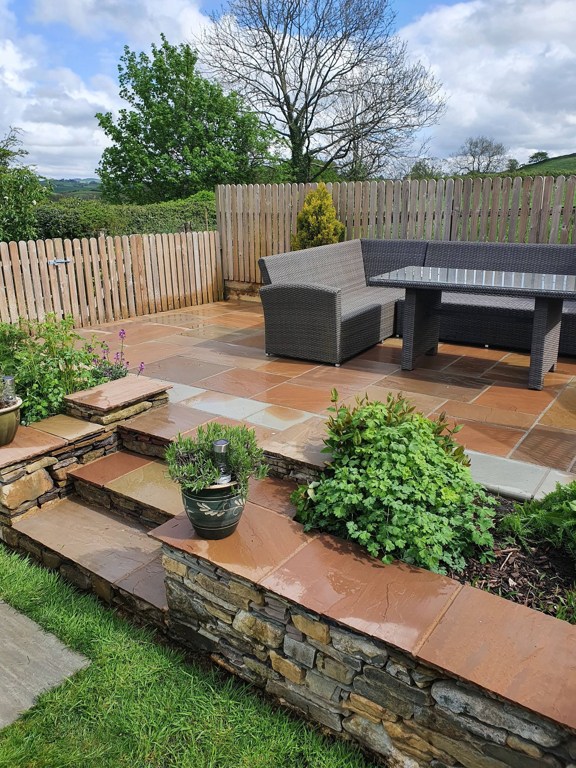 Landscape gardening services, Kendal