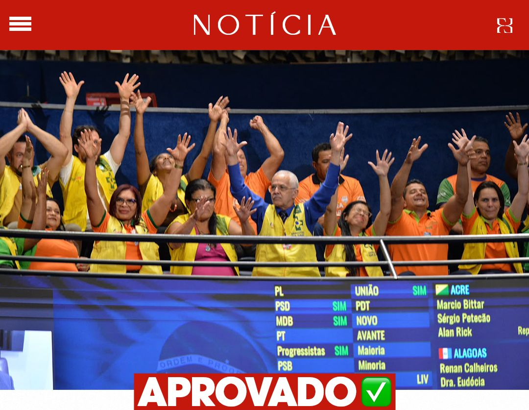 Trabalhadores em ambiente insalubre com poeira e fumaça, tema ligado à aposentadoria especial sem idade mínima