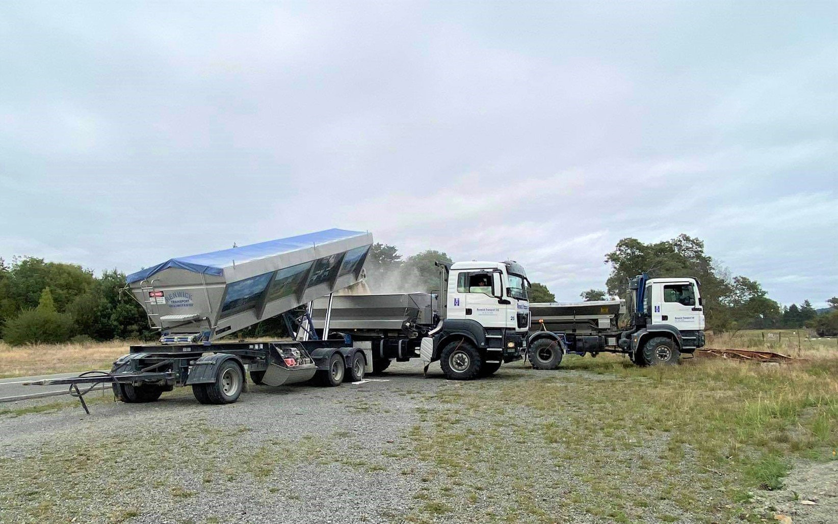 Fertiliser spreading in the Marlborough region by Renwick Transport.