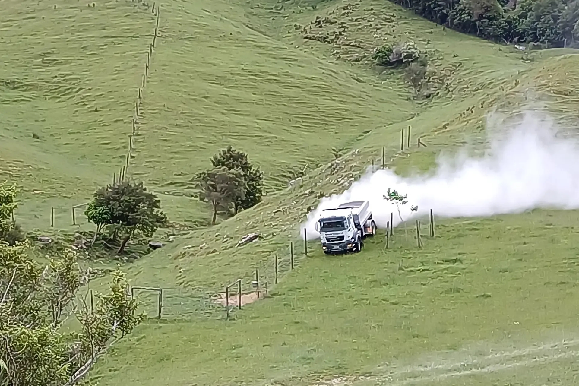 Fertiliser spreading in the Marlborough region by Renwick Transport.