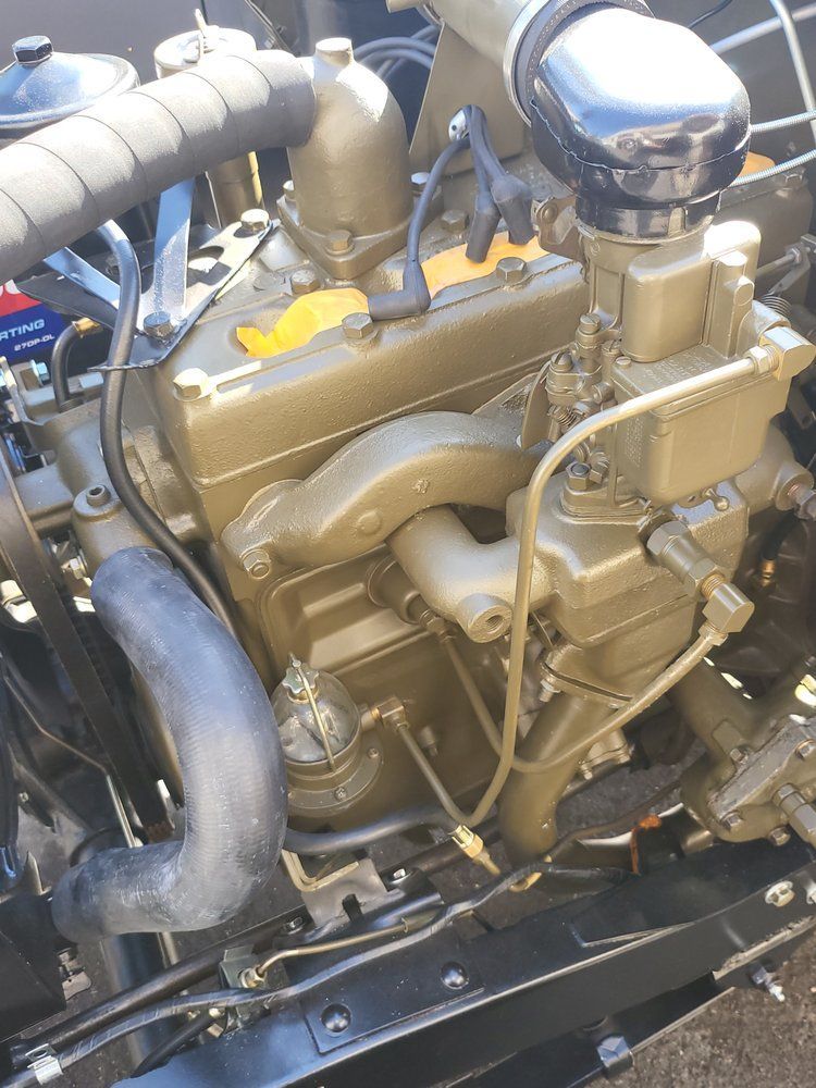 A close up of the engine of a vehicle