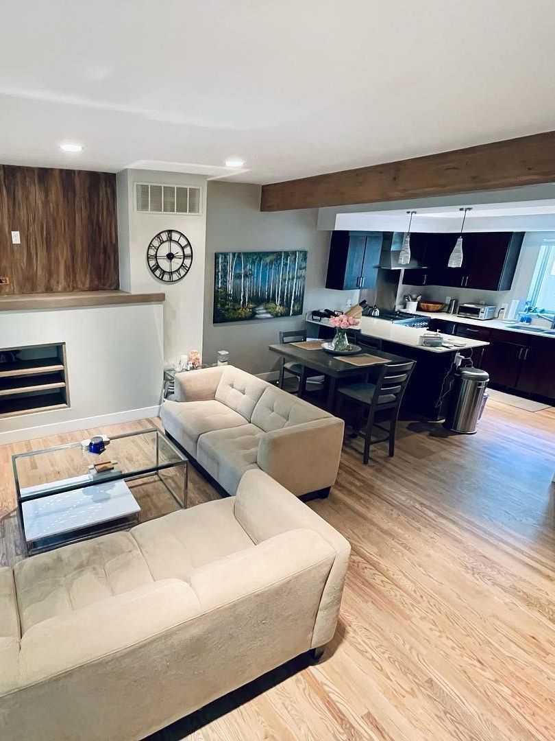 solid oak wood flooring