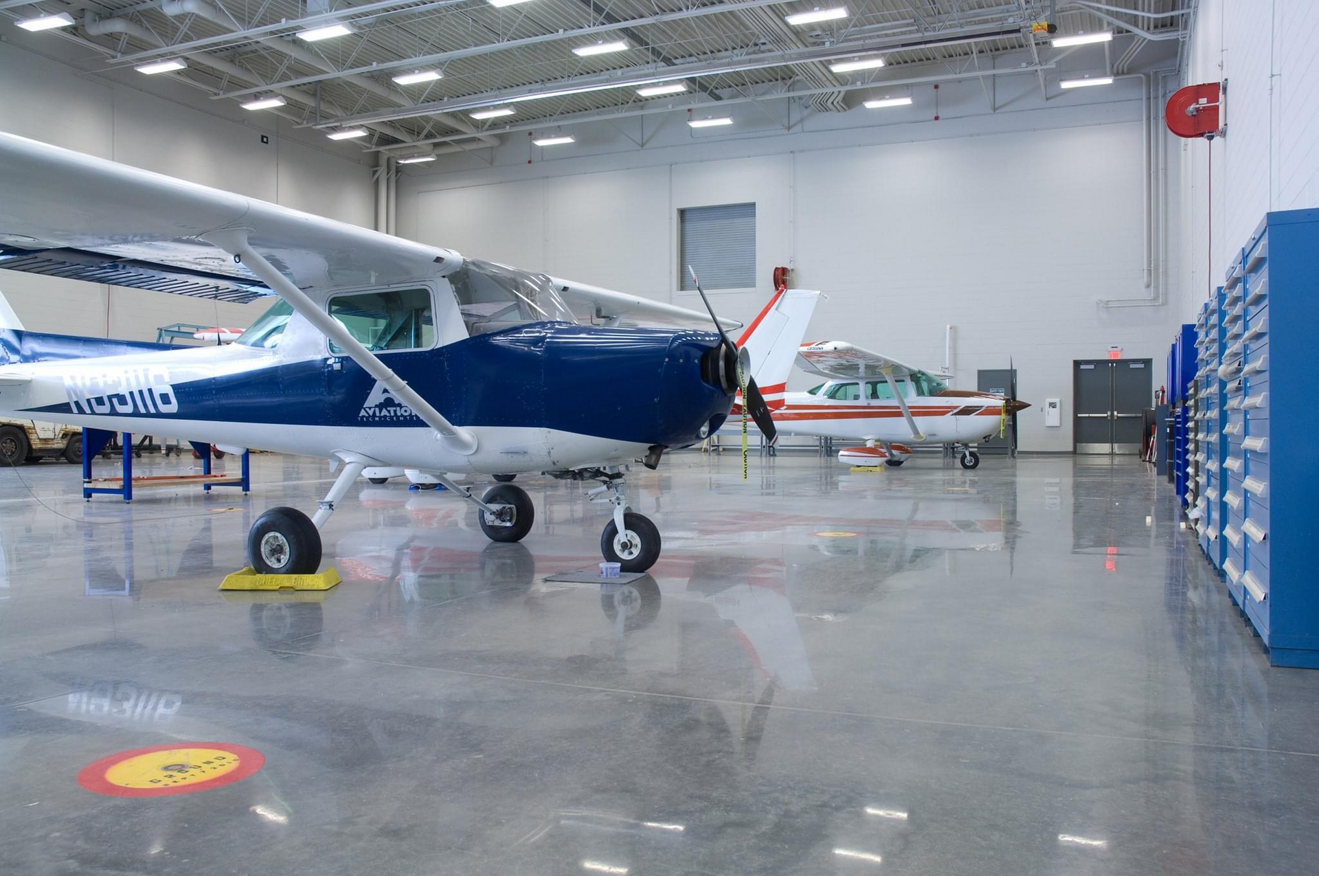 plan hangar metallic application