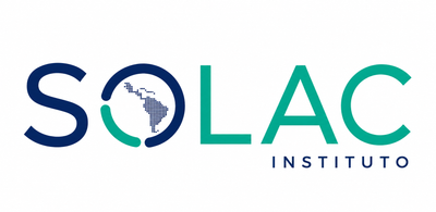 Logotipo del Instituto SOLAC en azul marino y verde azulado con un globo terráqueo dentro de la “O”.