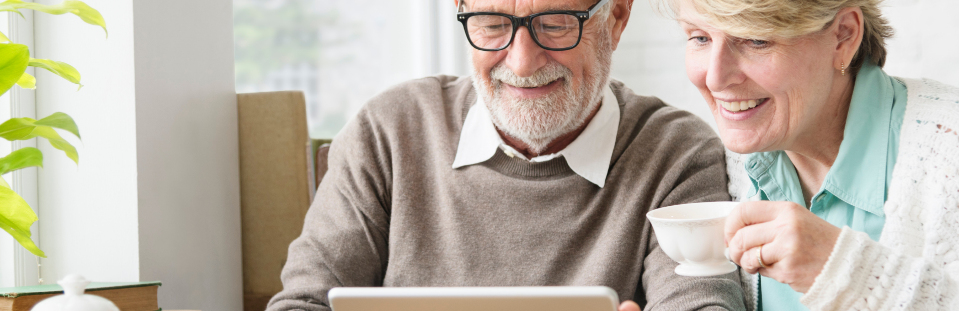 Free Retirement Class - Old man and woman