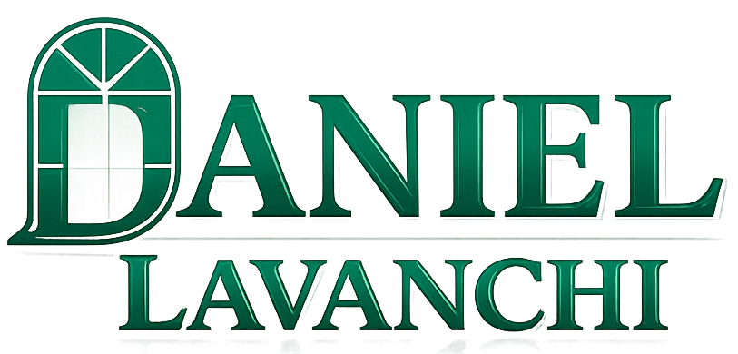 Logotipo verde de Daniel Lavanchi con icono de ventana arqueada y texto estilizado