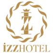 Altın rengi IzzHotel logosu, defne çelengi içinde taçlı bir monogramla süslenmiştir.