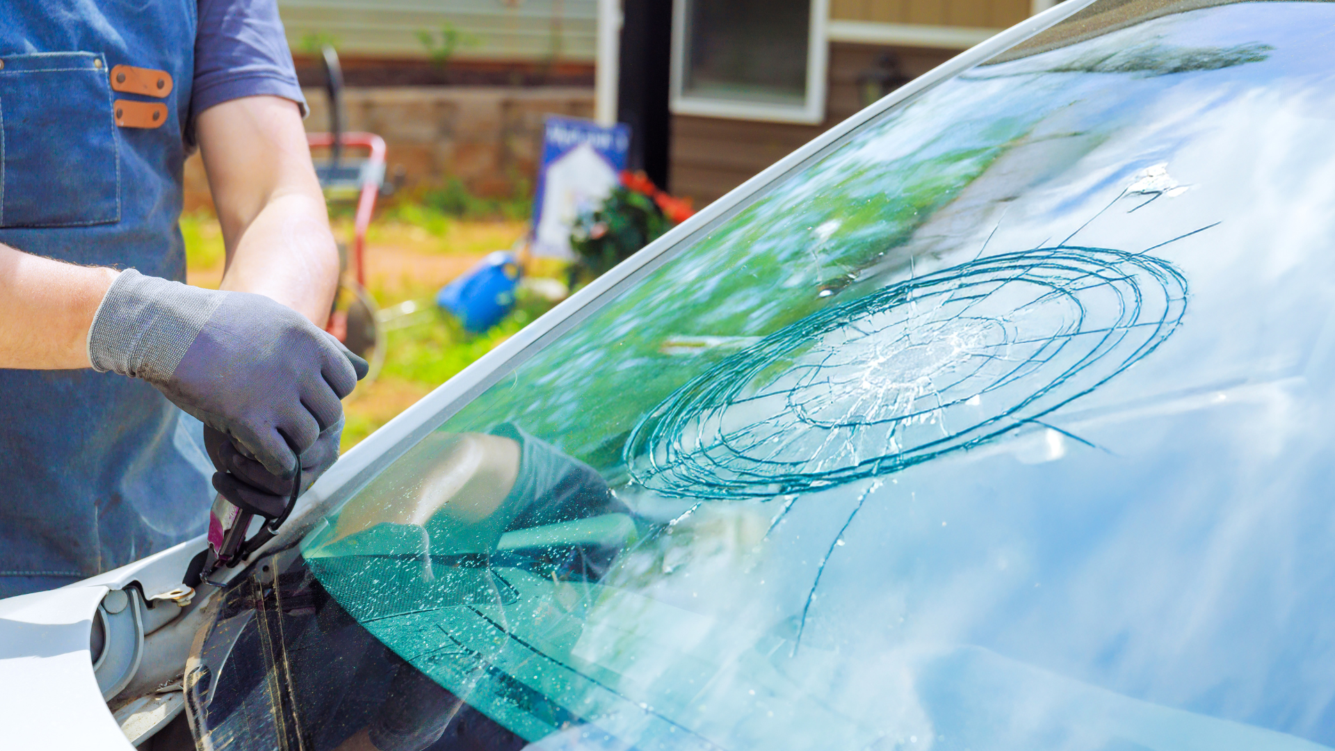 auto glass repair mobile service Frisco TX technician