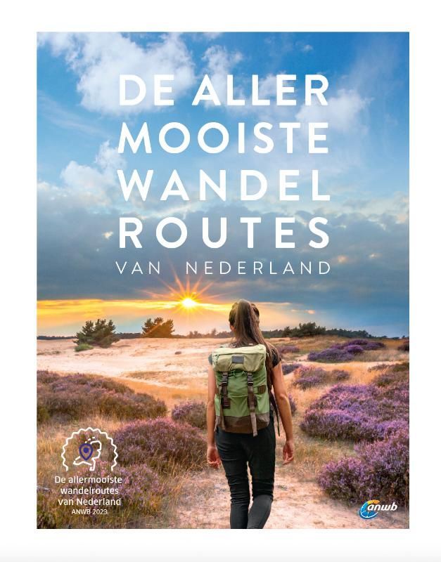 Boekcover: vrouw met rugzak loopt over een pad in een paars veld richting de zonsondergang. Tekst: 