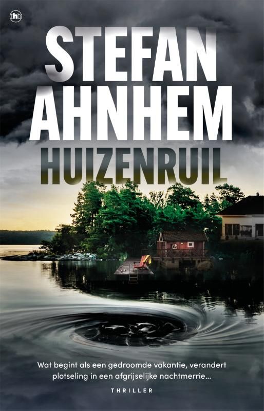 Boekcover: donker water met draaikolk, huis aan de oever; naam Stefan Ahnhem, titel 