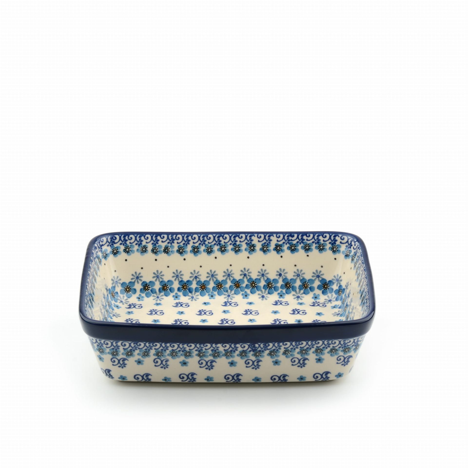 Rechthoekige keramische ovenschaal met blauw bloemenpatroon.