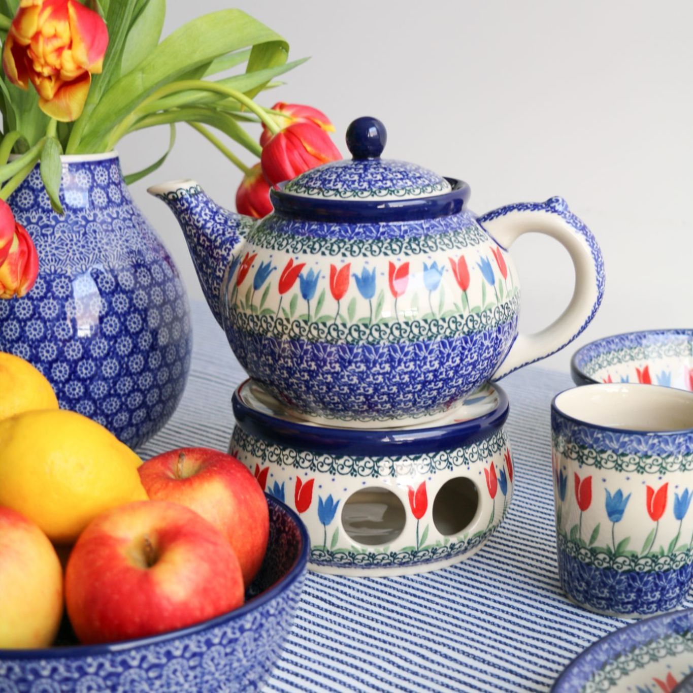 Bunzlau Castle Teapot 1300 ml Tulip Royal