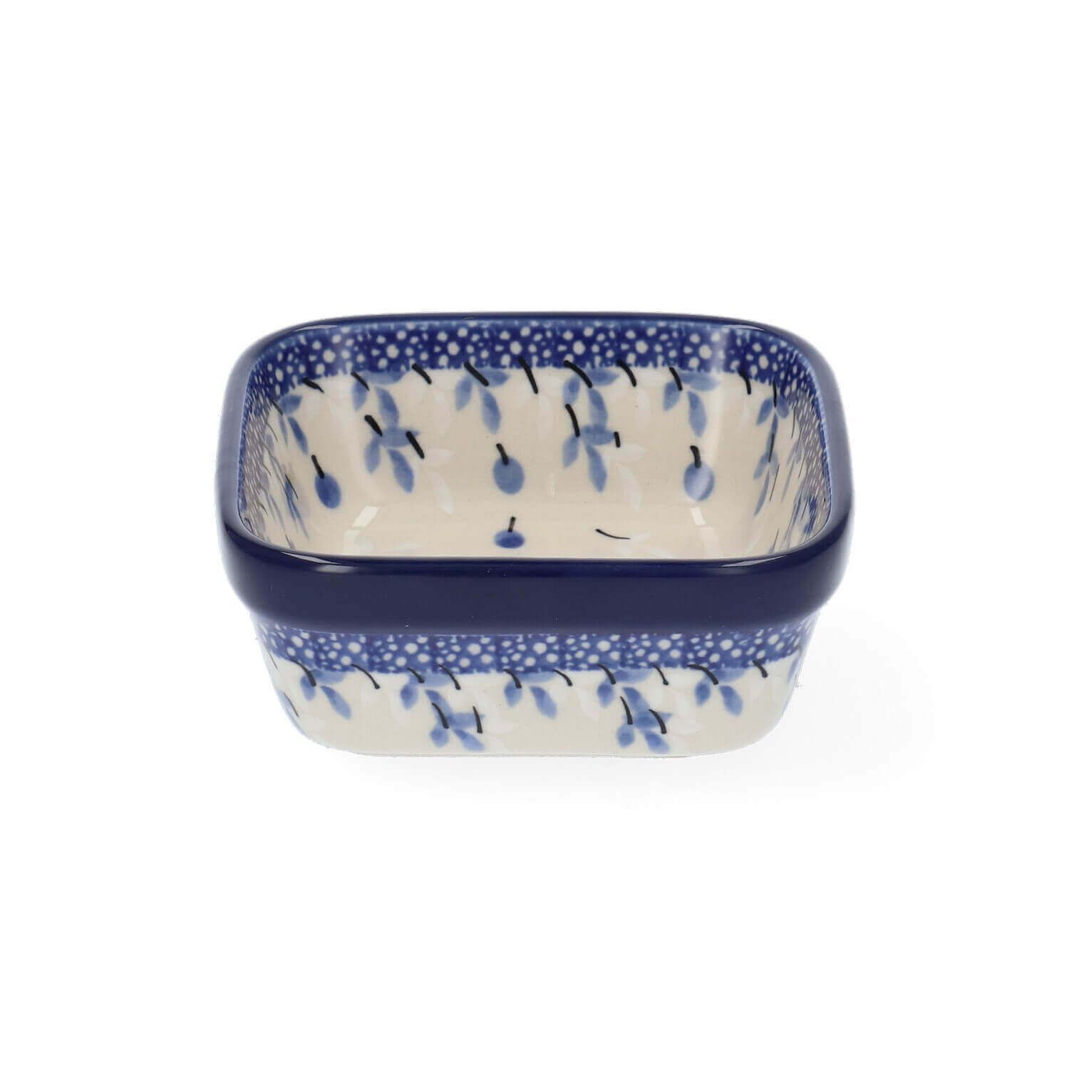 Vierkant keramisch schaaltje met blauw-wit patroon.