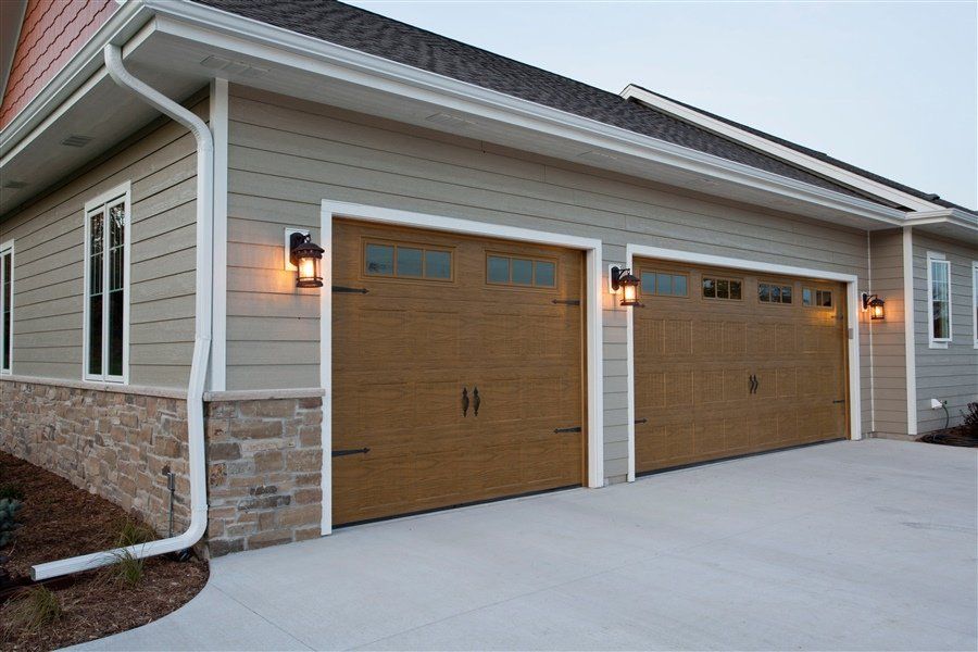 Model 60 in Ash with 3 Pane Windows and Decorative Hardware