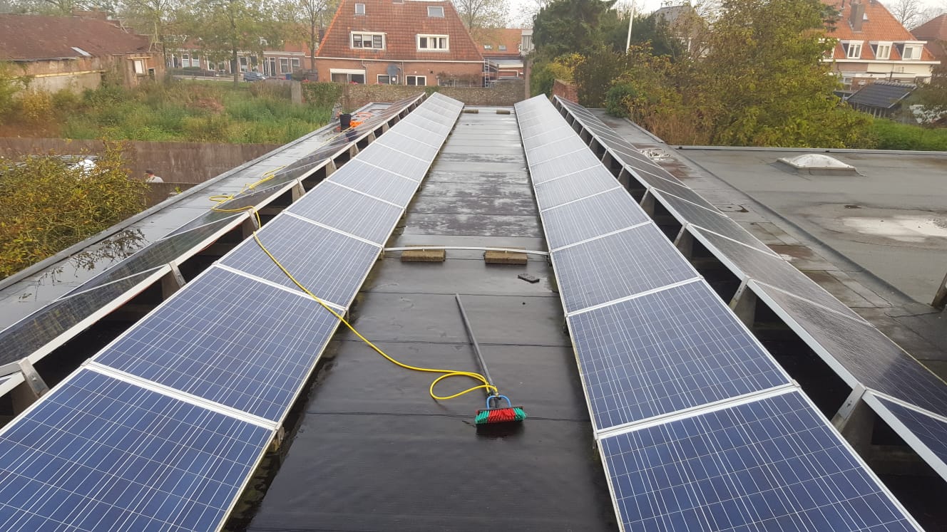 JP Schoonmaakbedrijf; reiniging; huis laten schoonmaken; woning reiniging; bedrijfspand reinigen; zonnepanelen reinging