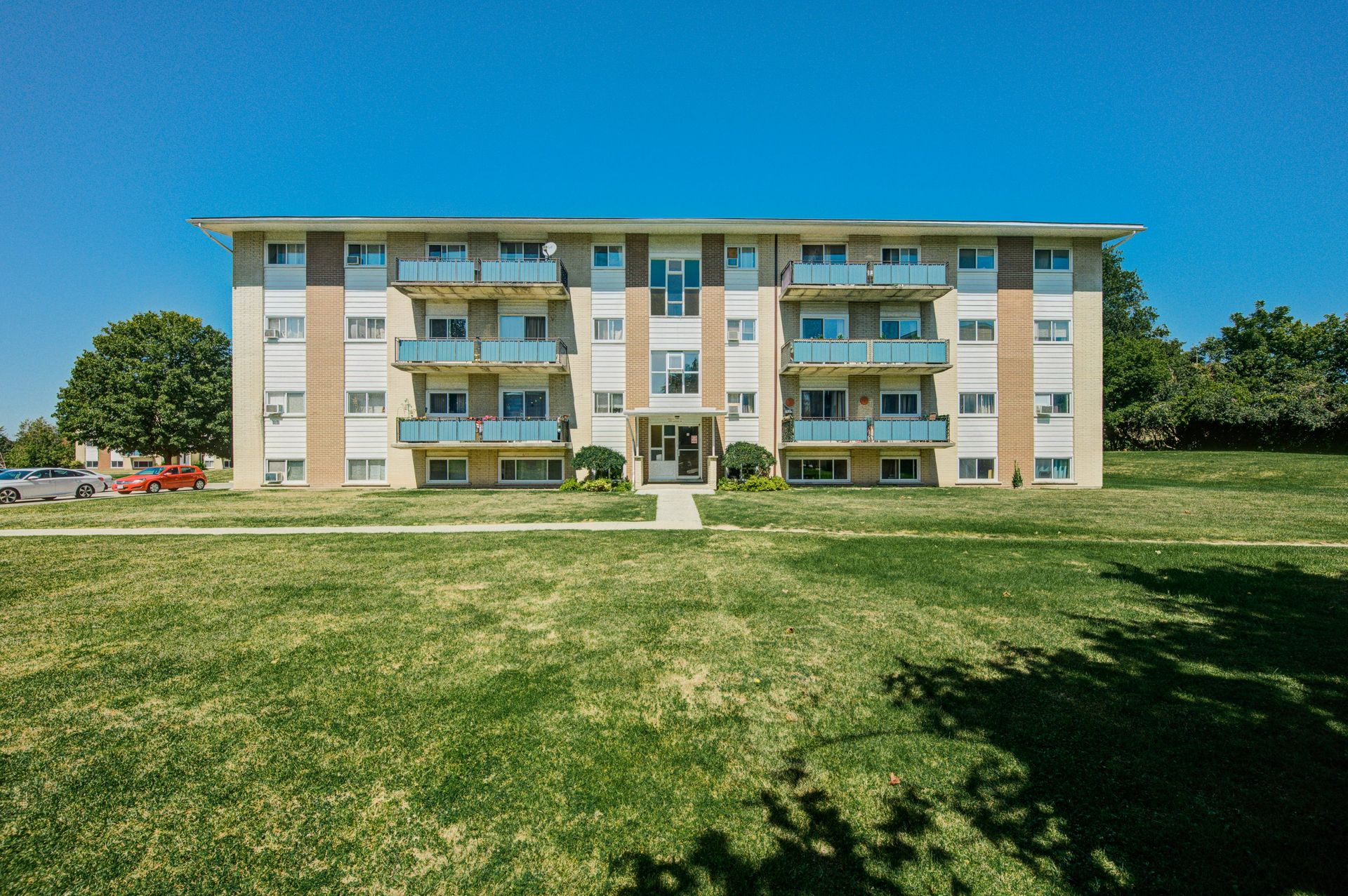 Apartment Gallery 432462 Leinster Street Group Inc.