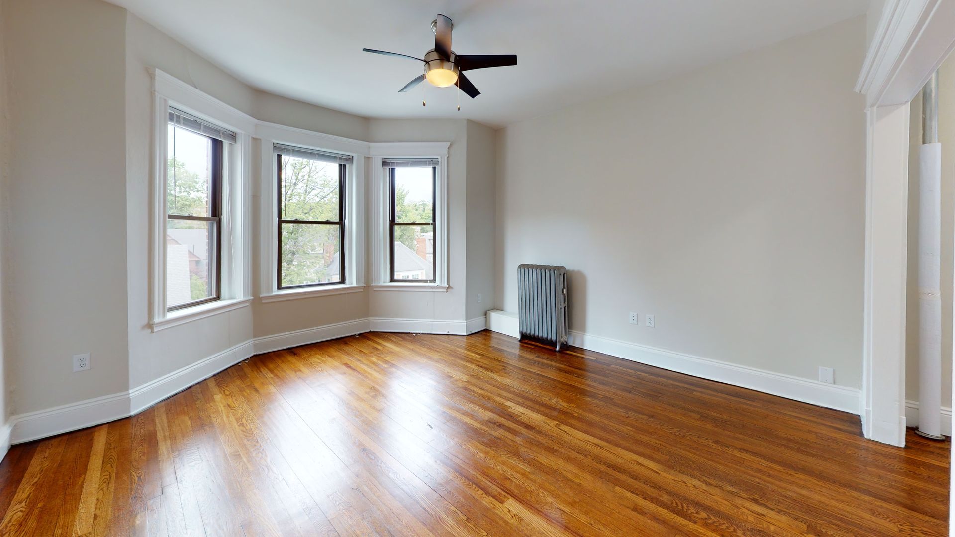 2-4 Ayr Rd Interior