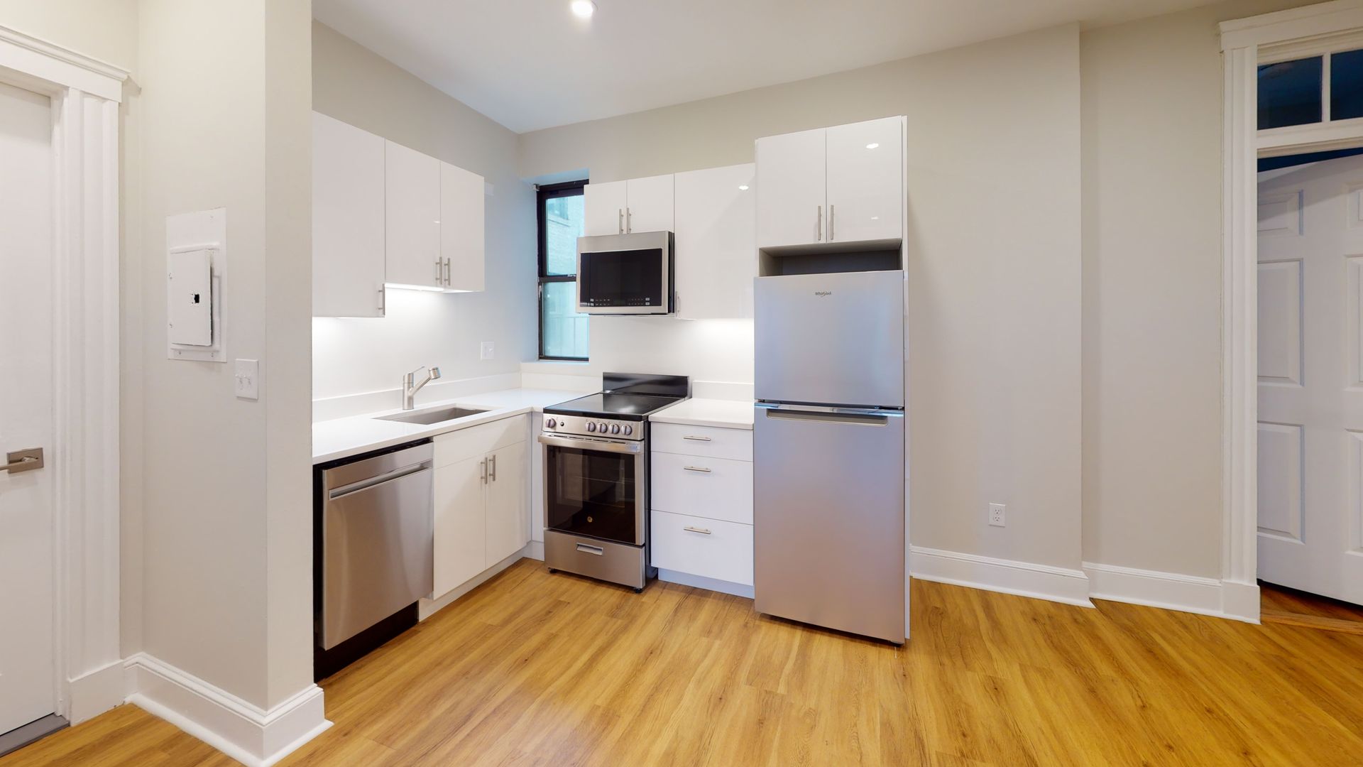 833 kitchen 2