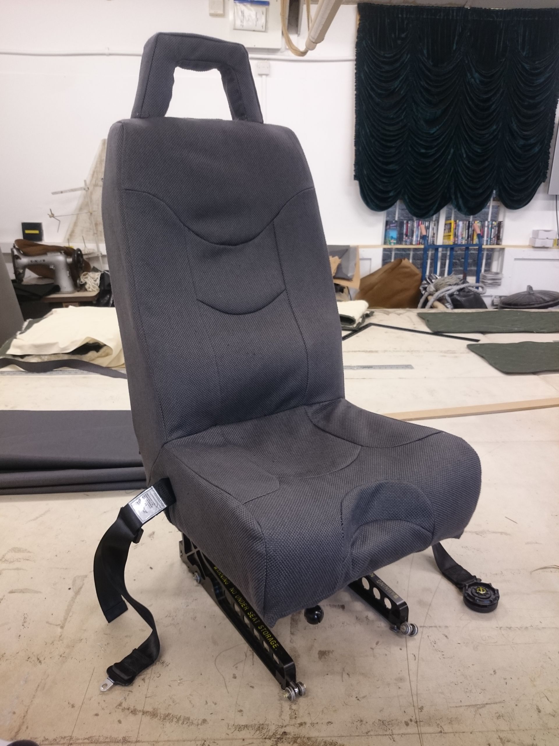 A helecopted seat. 