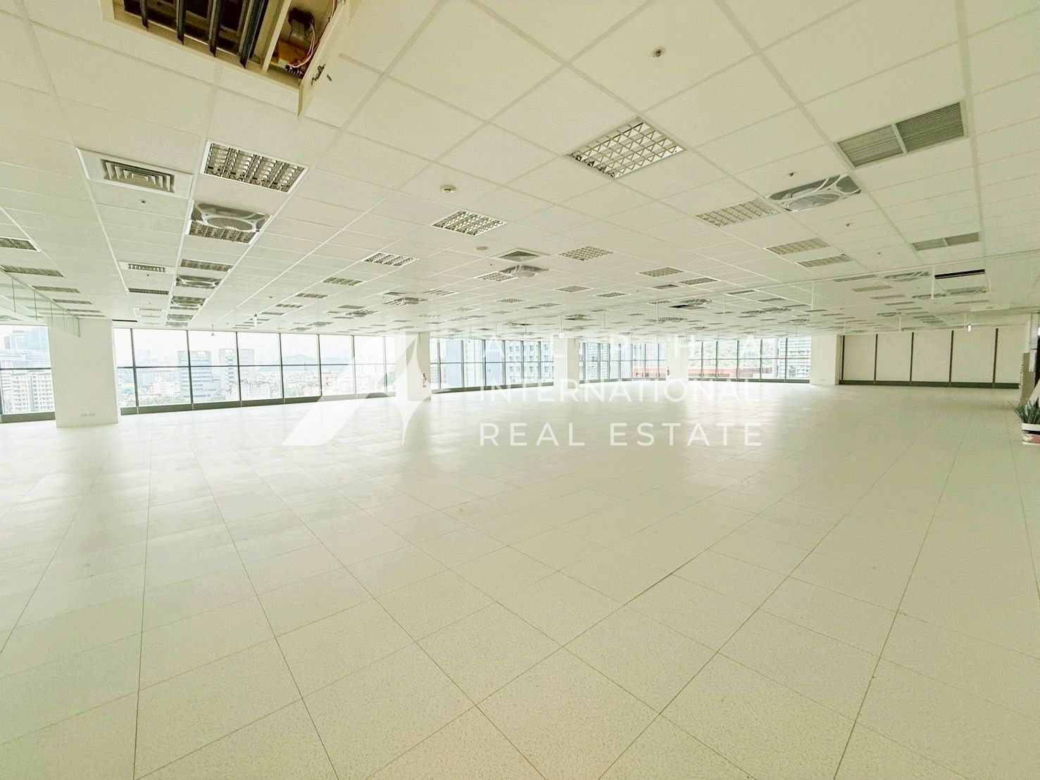 中華電信南港大樓,商辦,辦公室,商辦租賃, 辦公室租賃,商辦出租,辦公室出租,商辦大樓出租,台北市,南港區,南港區辦公室出租,南港區辦公室租賃,南港區商辦,南港區商辦大樓,南港區辦公室,台北辦公室出租,辦公室出租資訊,辦公室租金行情,東家國際地產