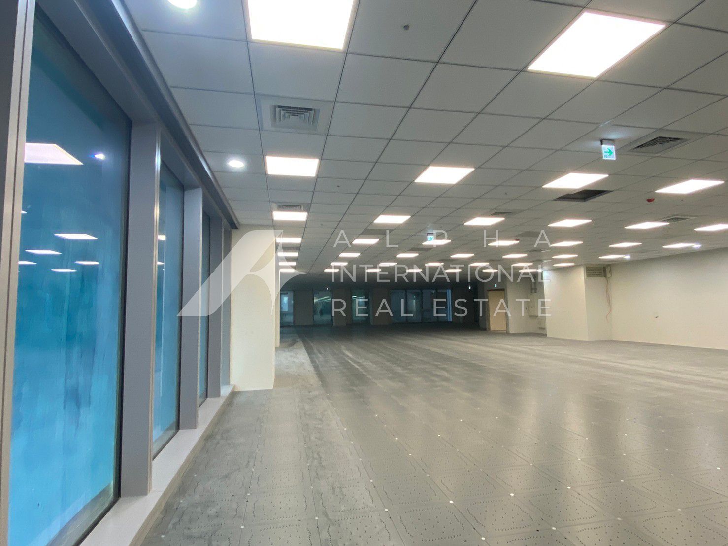 文湖線、松山新店線，南京復興站、中山國中站 A級辦公室出租