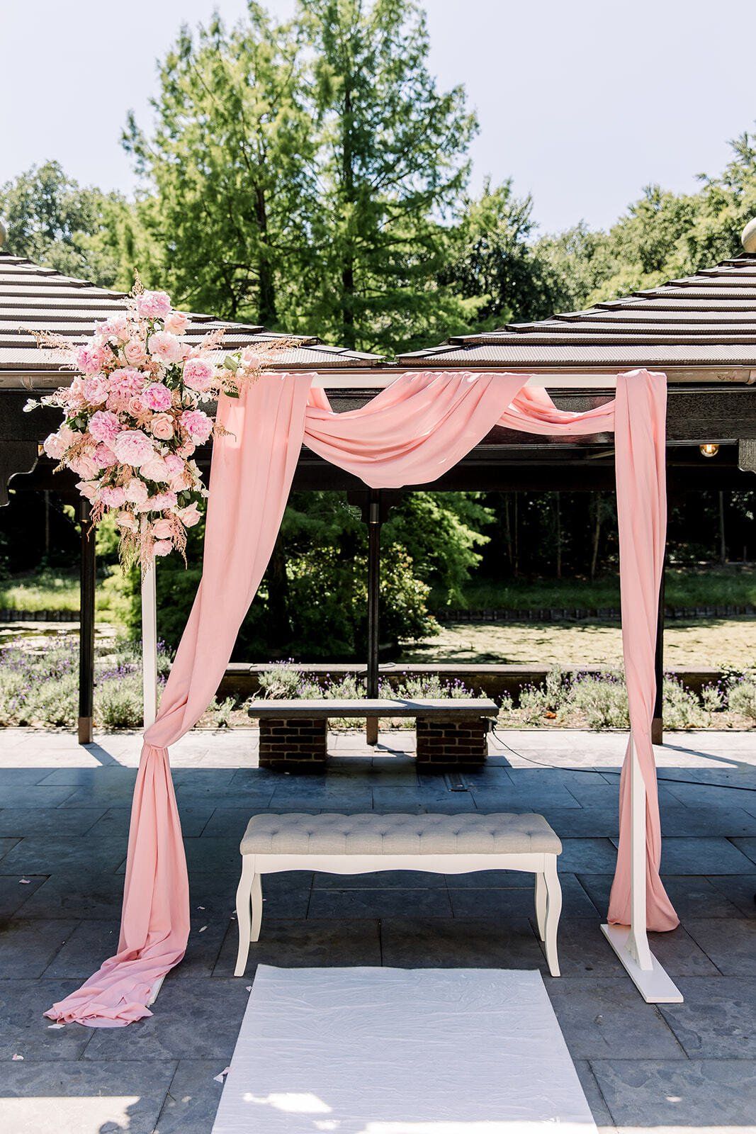 backdrop, bruiloftstyling, trouwdecoratie, pinkwedding