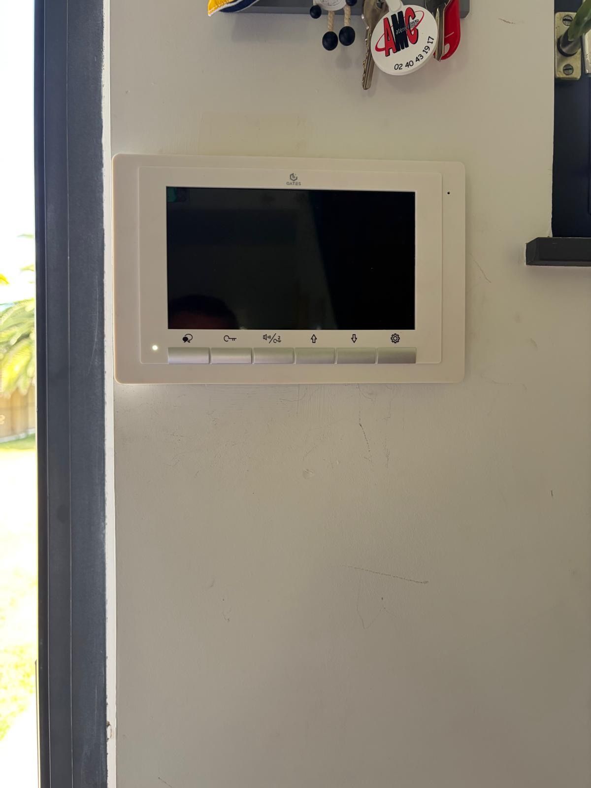 Visiophone installé par ABER Sécurité dans une maison
