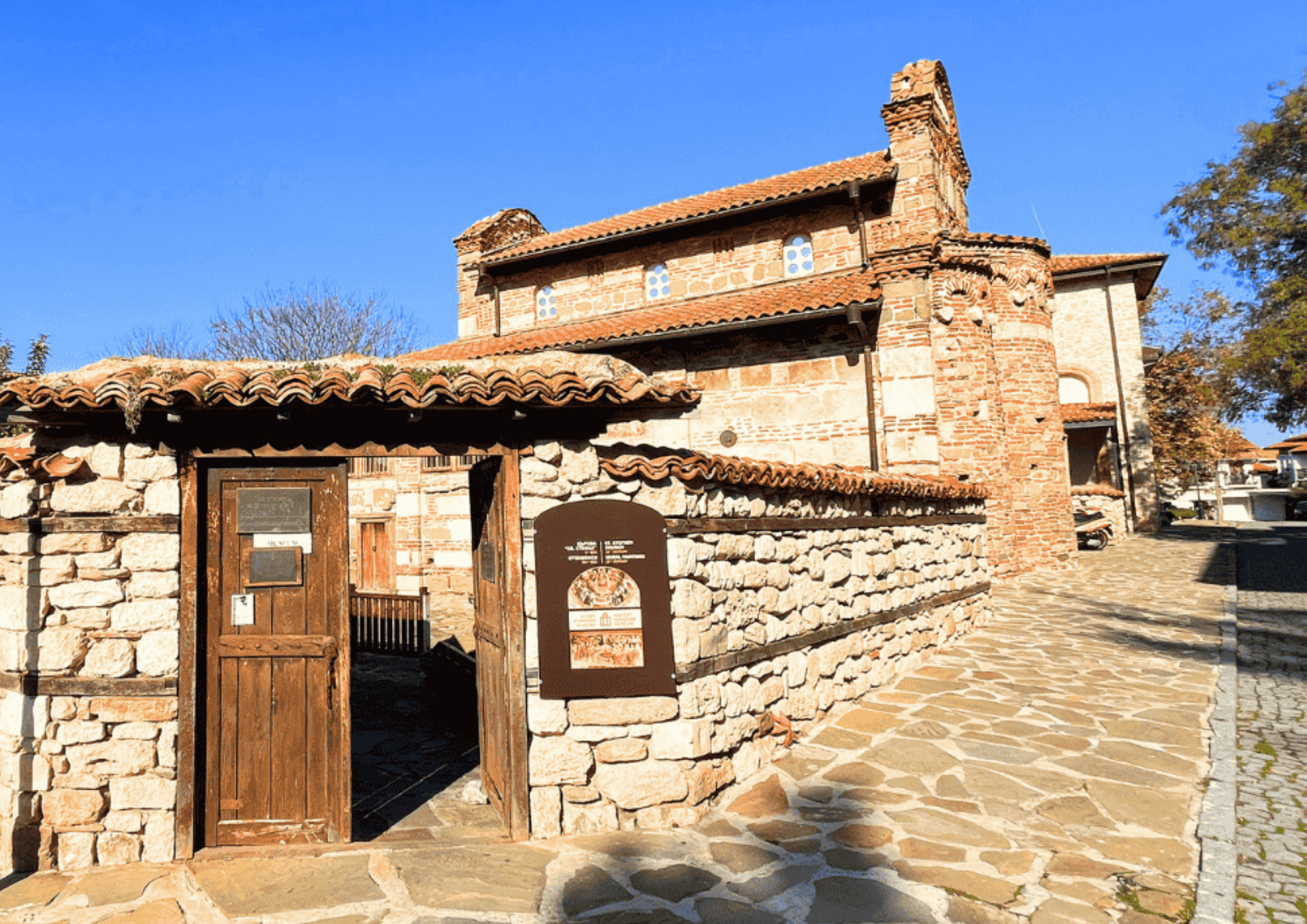 Saint Stephen church part of Nesebar guided tour and wine tasting