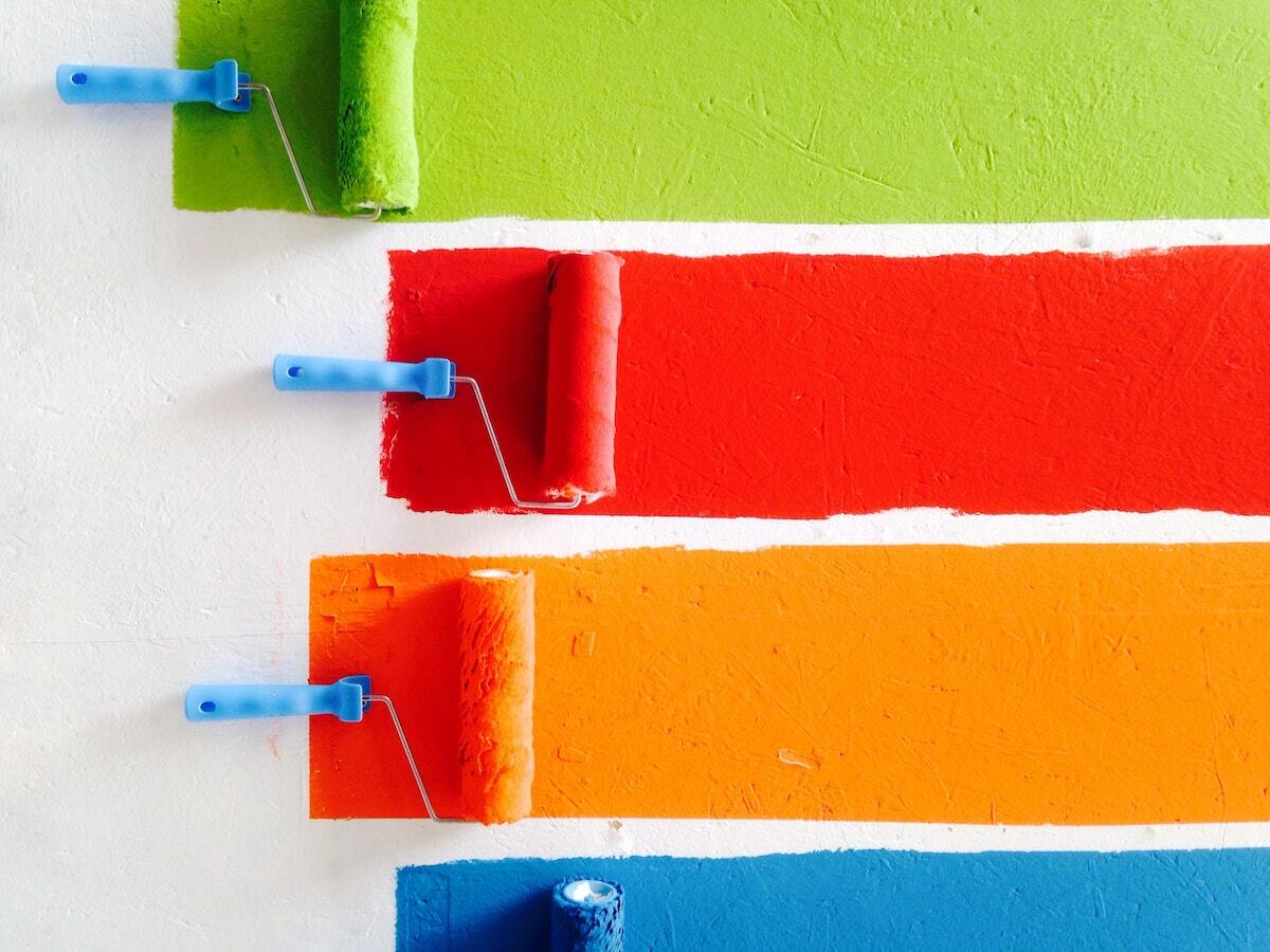 Watts Construction helps you pick the right interior paint color for your mid-Missouri custom home.