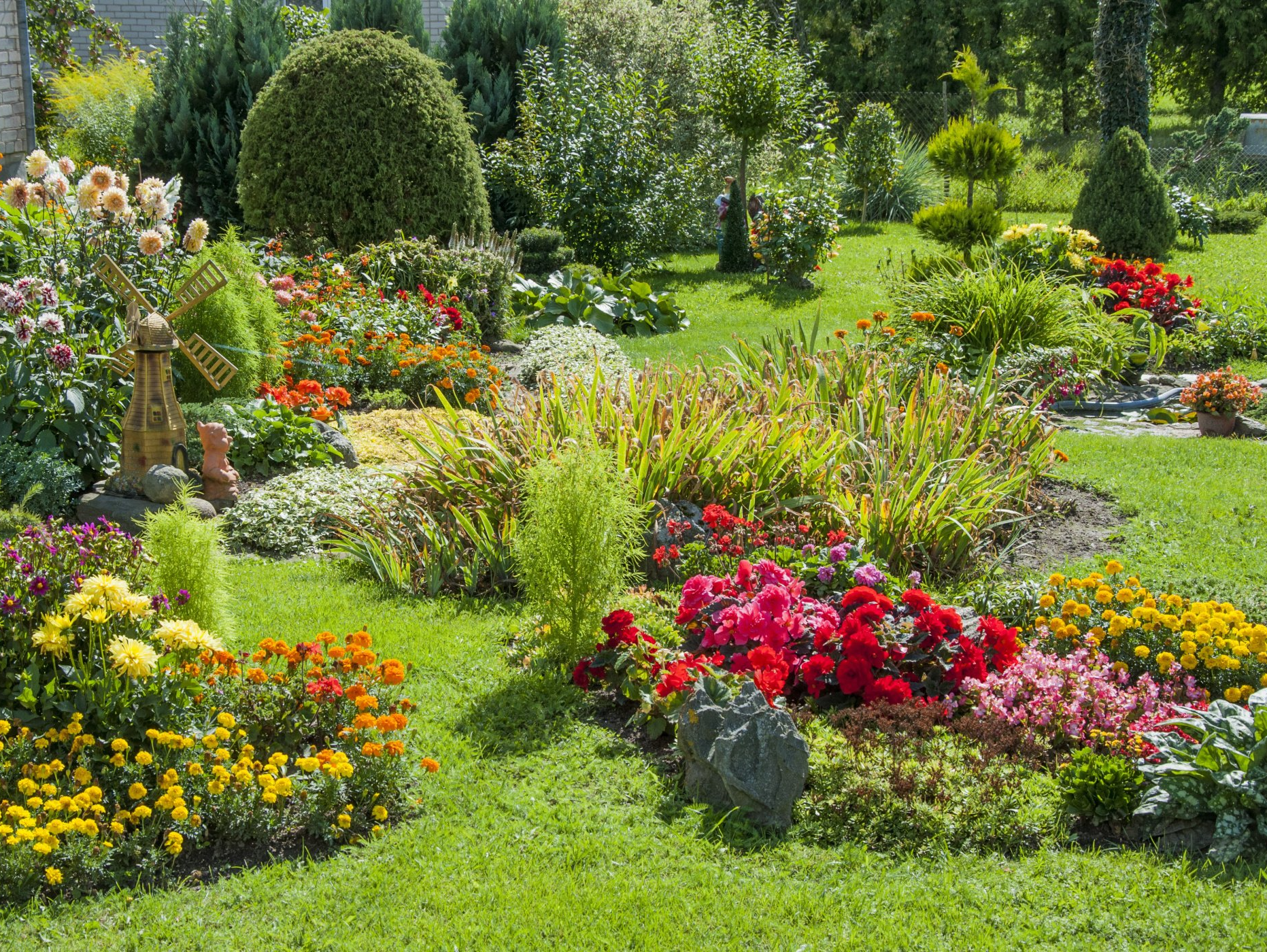 Landscaping for Fred's Lawn Care, NJ.