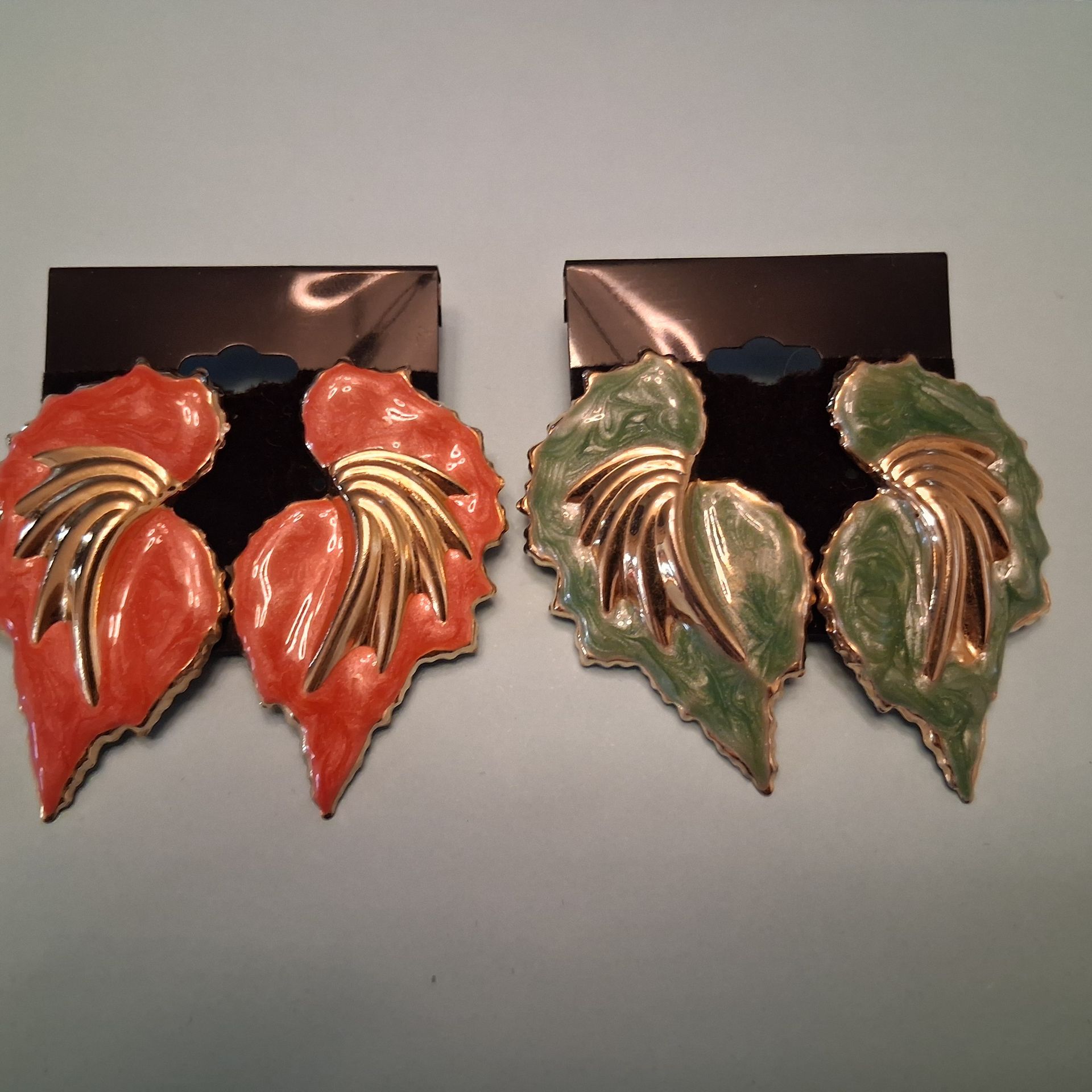 Vintage 1980s Enamel Leaf Pierced Earrings Set – Terracotta Orange & Sage Green (2 Pairs)