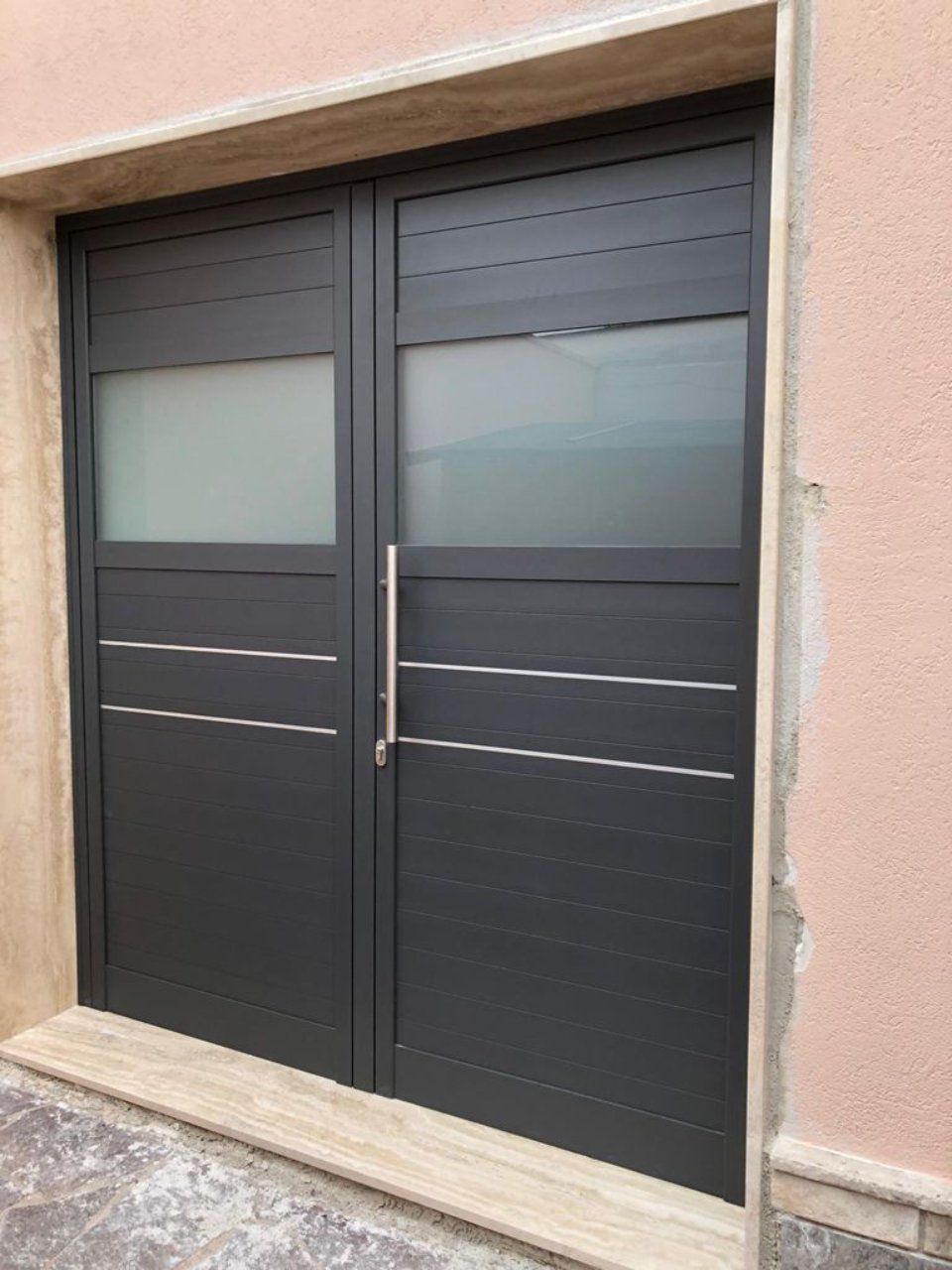 Porta blindata nera