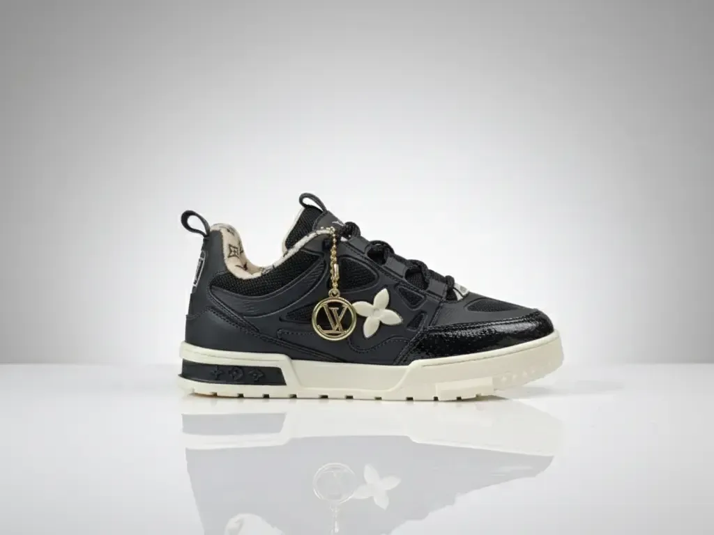 Vuitton B