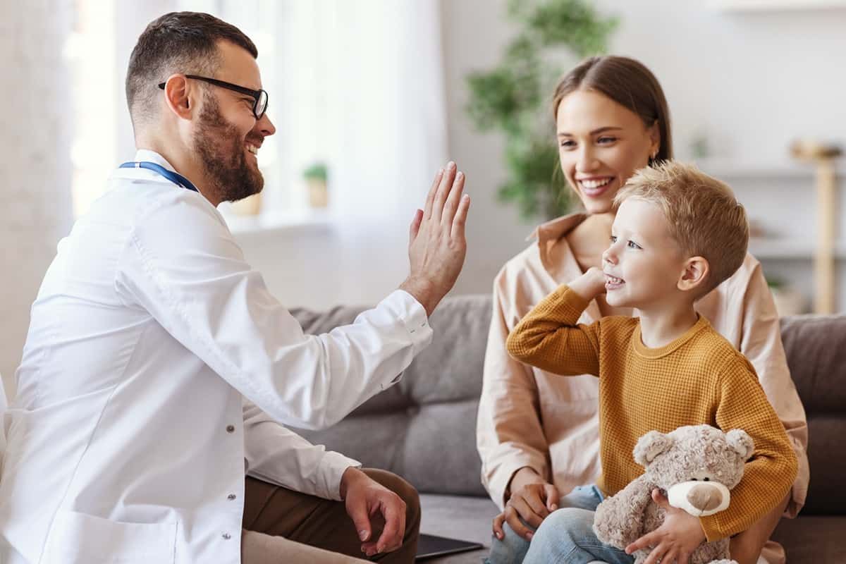 An orthotics specialist with a child and parent near Edgewood, Kentucky (KY) and Lawrenceburg, Indiana (IN)
