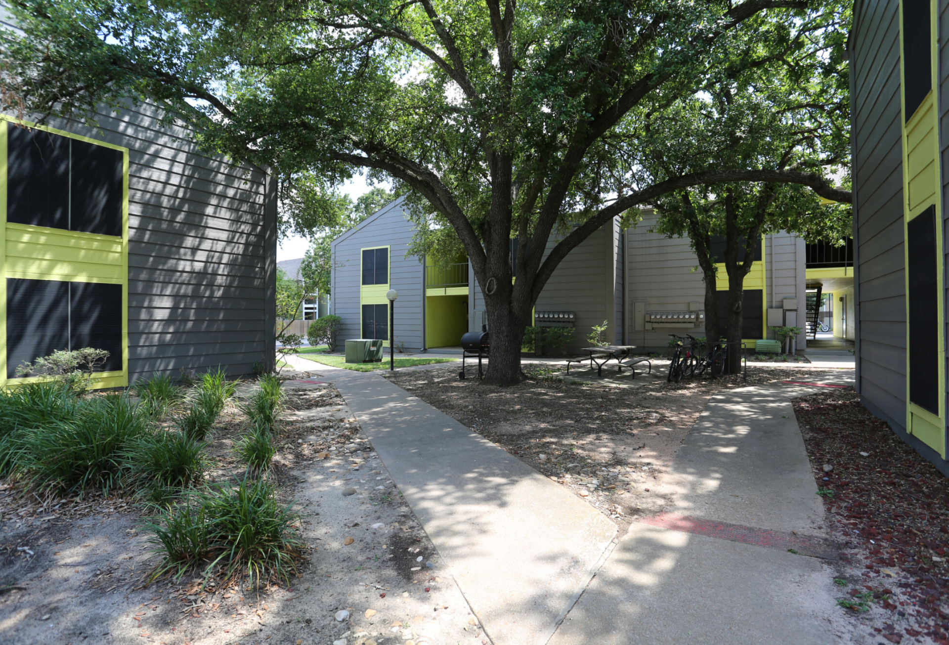 country place apartments exterior
