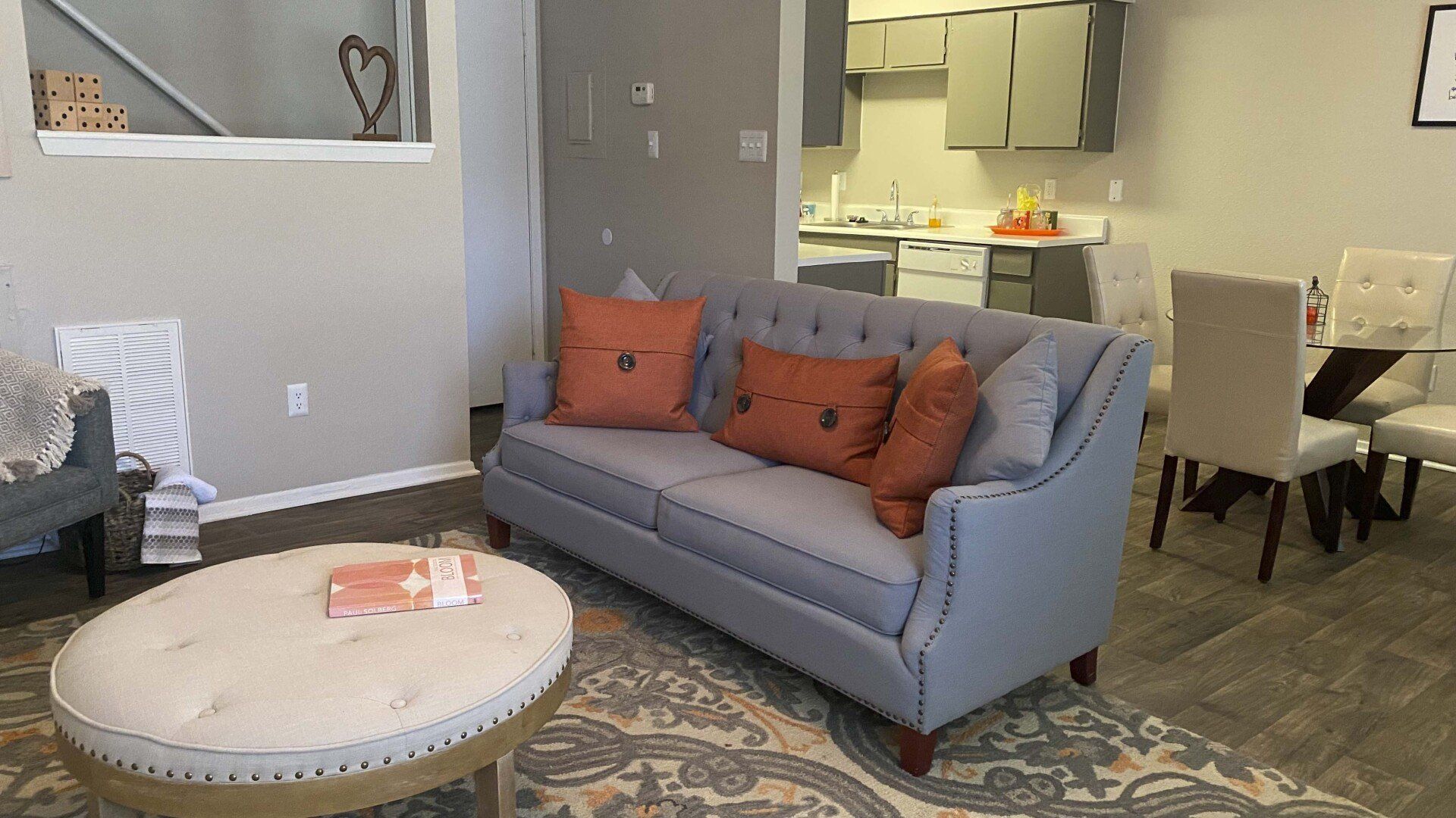 31 thirty apartments living room