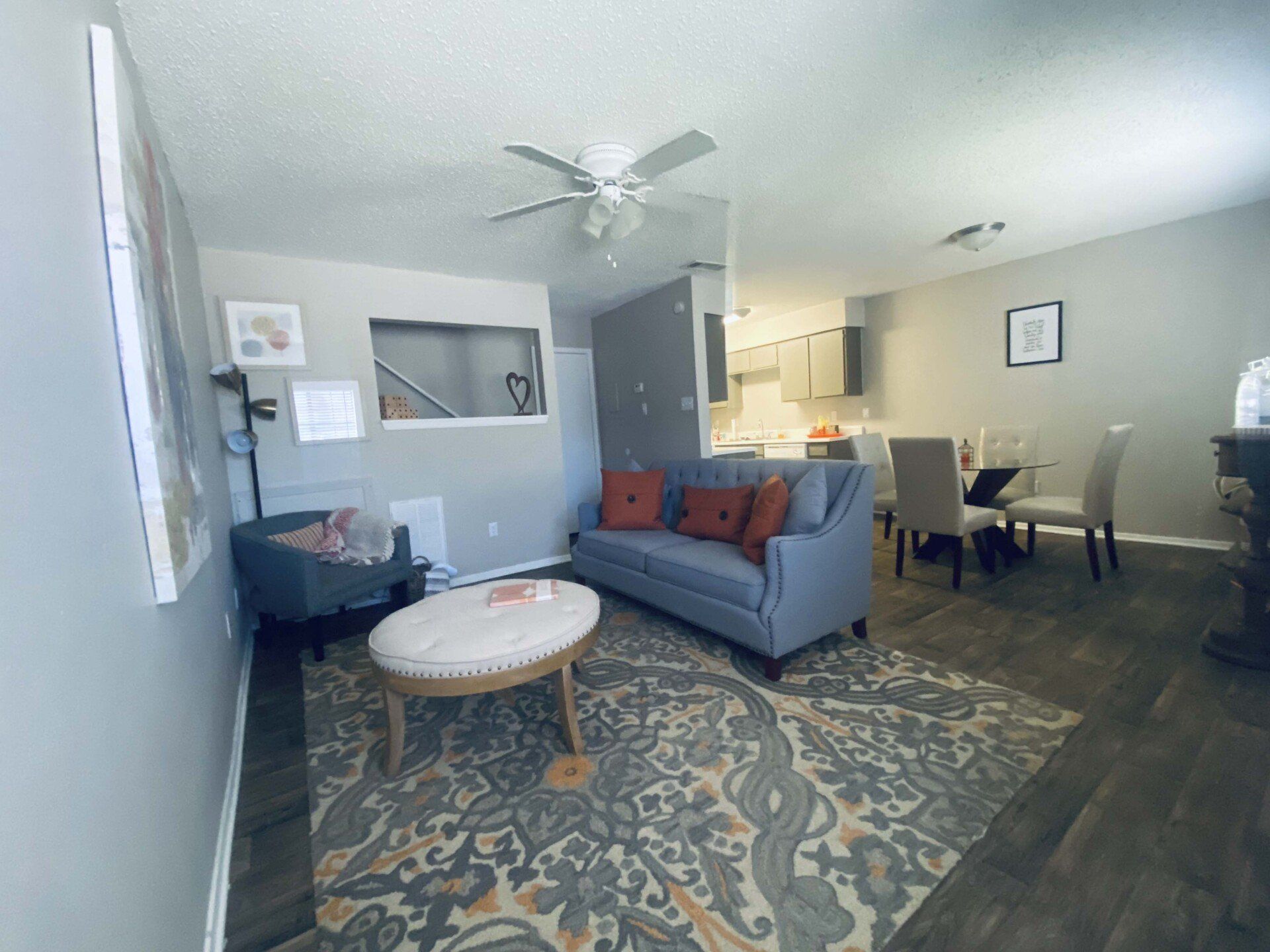 31 thirty apartments living room