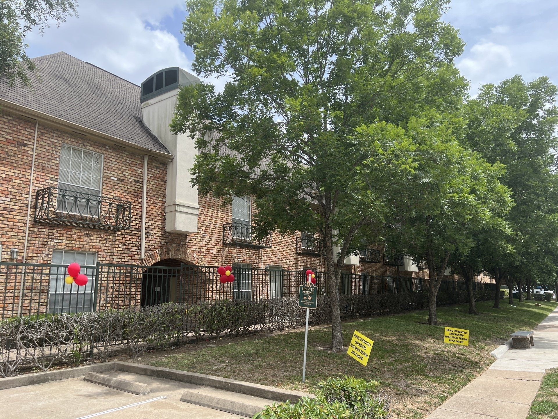 park at bellaire exterior