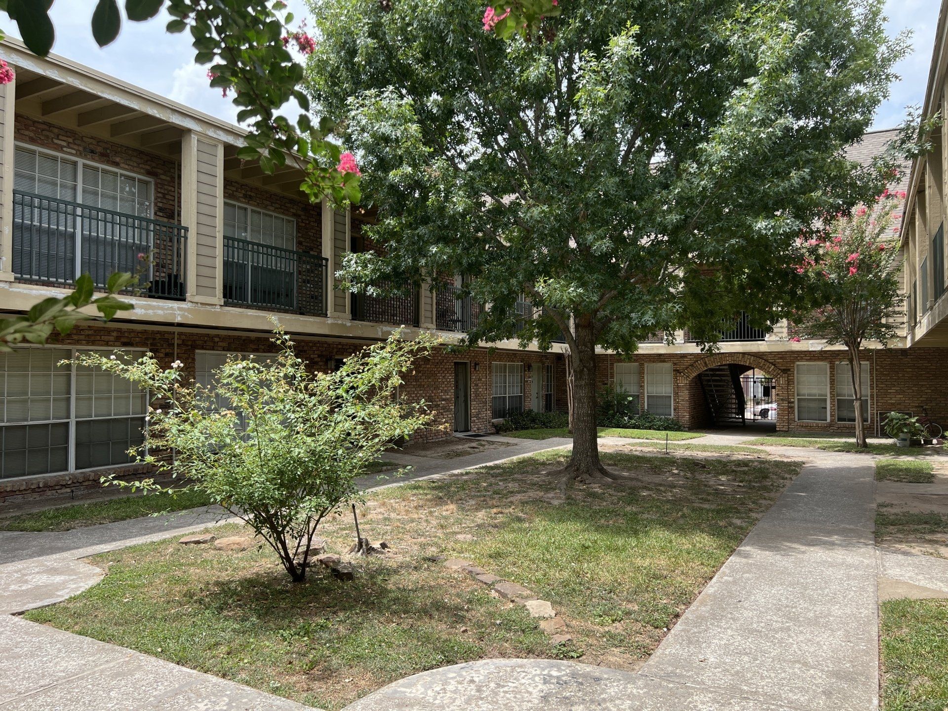 park at bellaire exterior