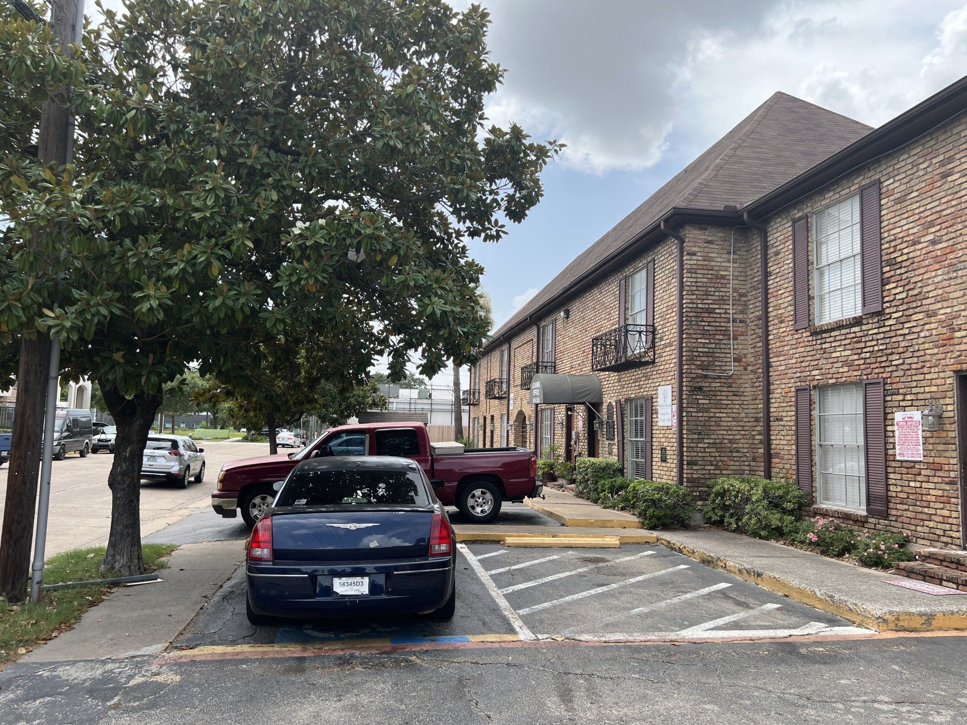 bellaire woods exterior