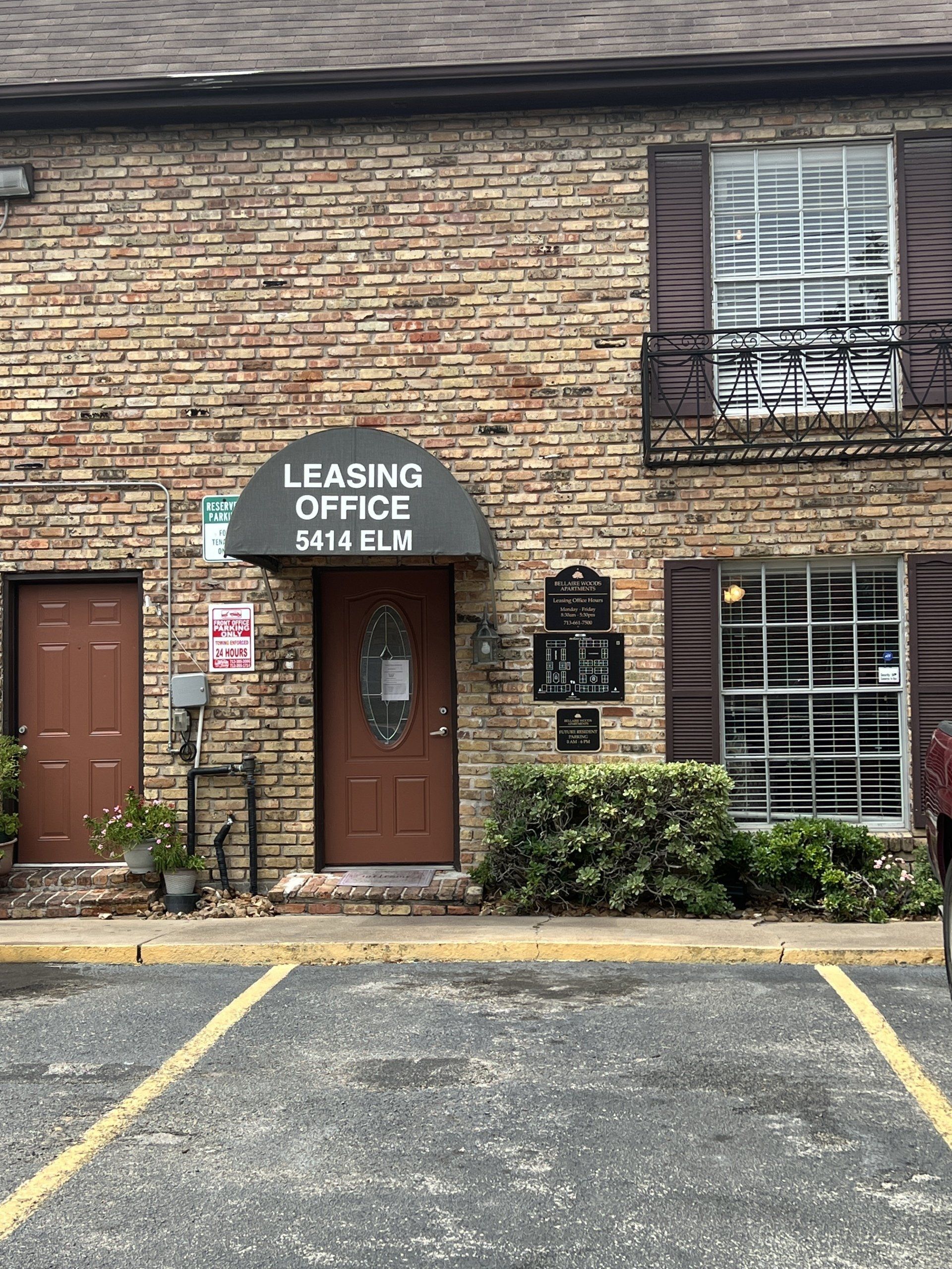 bellaire woods exterior