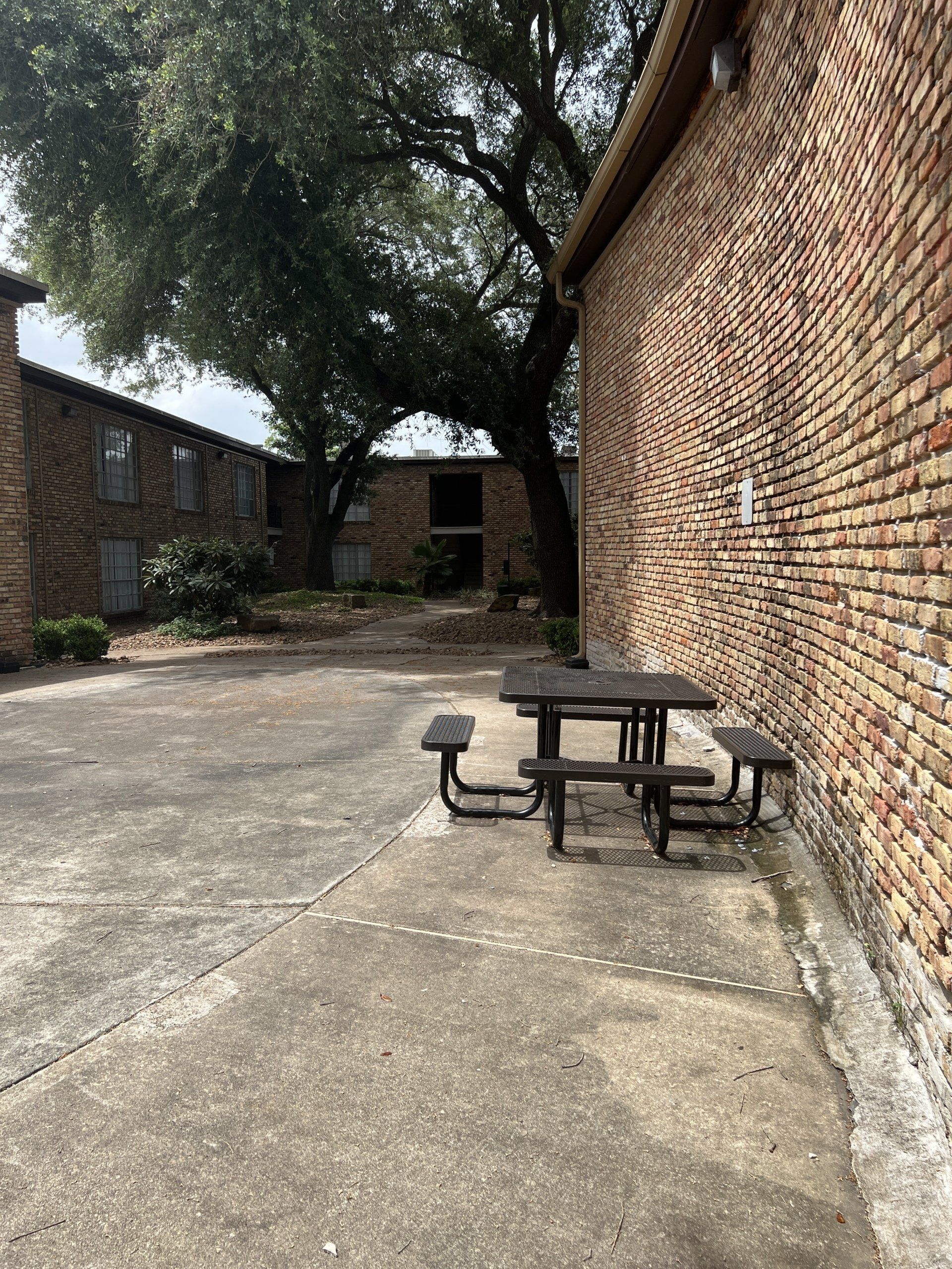 bellaire woods exterior