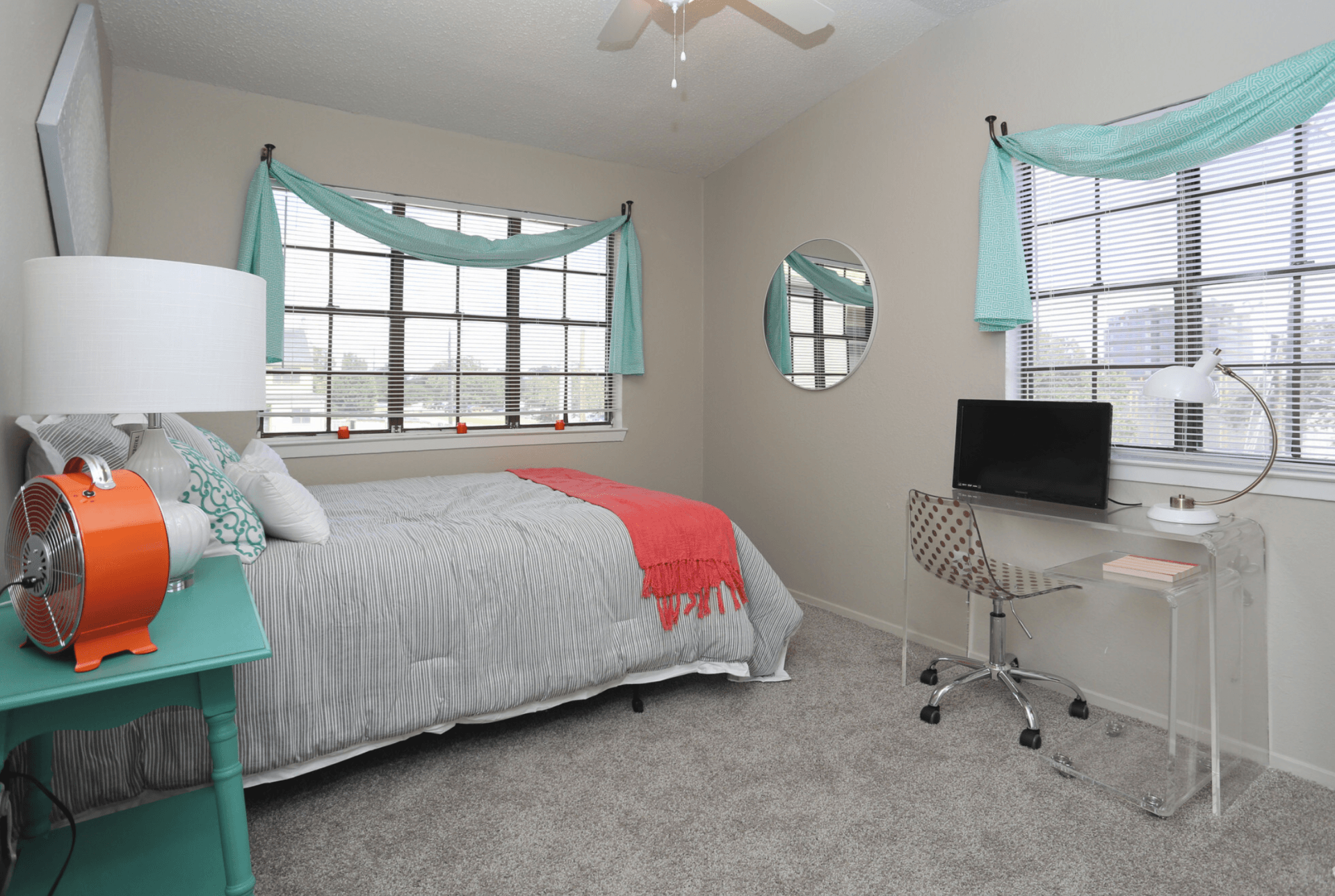 31 thirty apartments bedroom