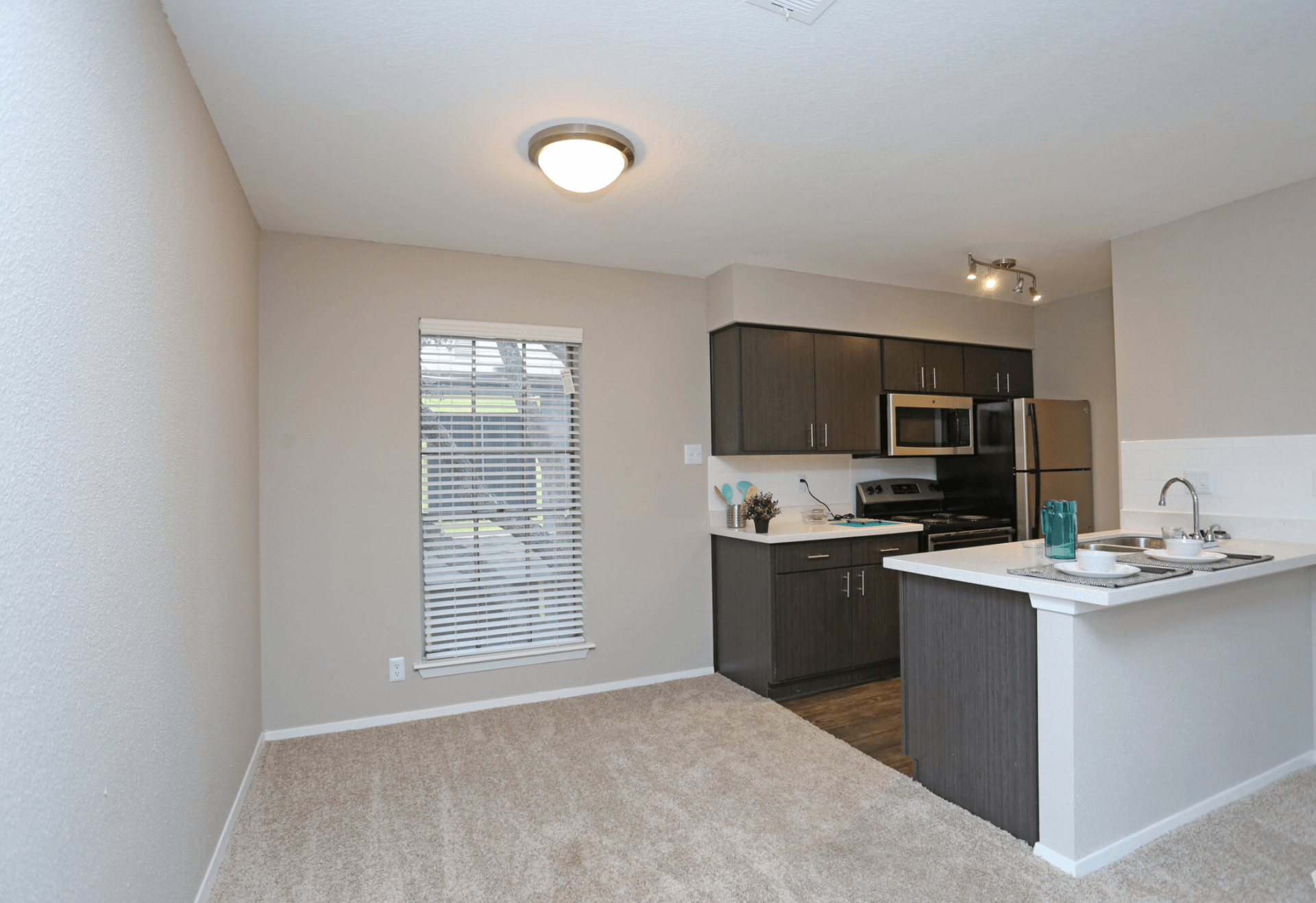 country place apartments living room and kitchen