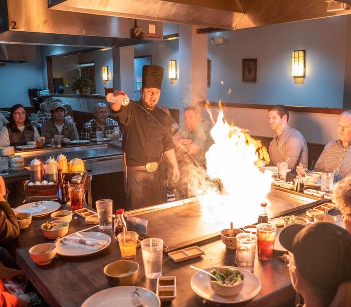 Teppanyaki Chef Cooking - Jackson, TN - Asahi Japanese Steakhouse