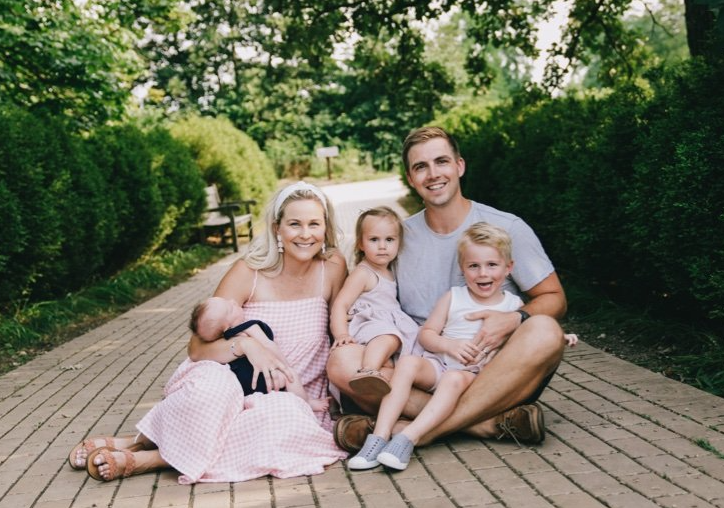 Dr. Michael Lyons with his wife, Liz Lyons who also works at Focal Pointe Eye Care and their children