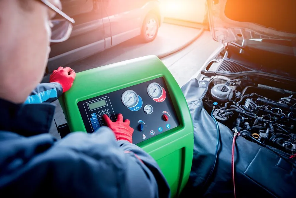 ricarica aria condizionata auto