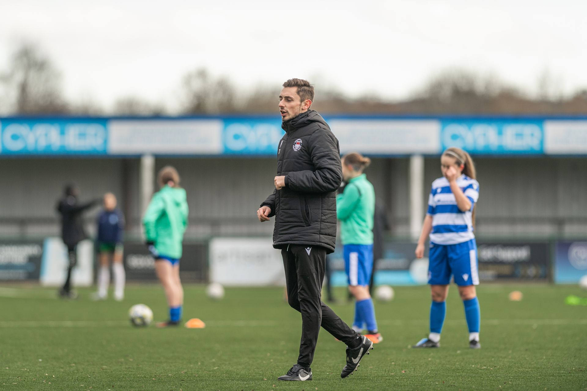 Millie Hume in the warm-up for Oxford City.