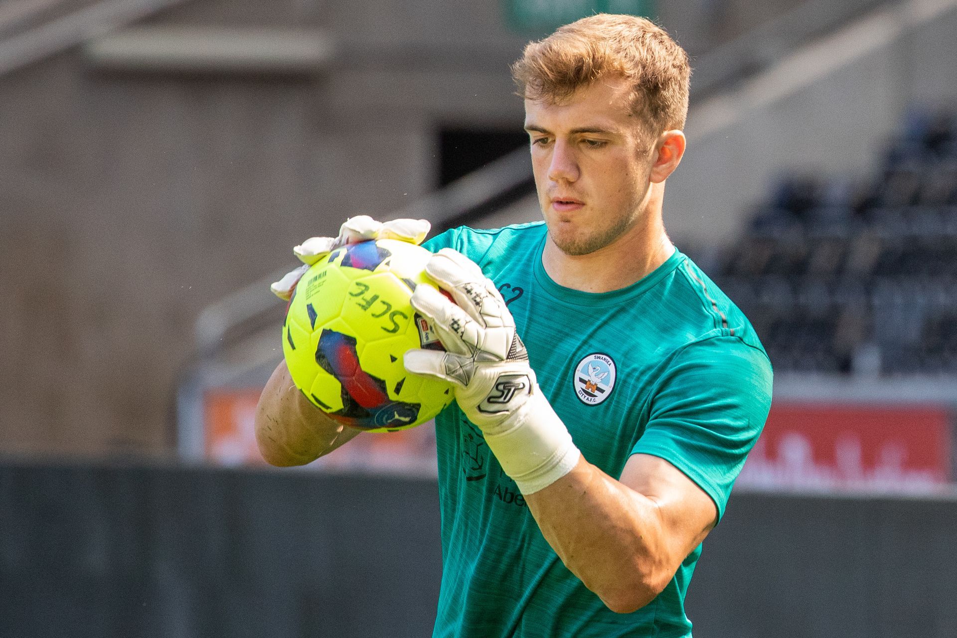 ARCHIE MATTHEWS RETURNS TO SWANSEA CITY